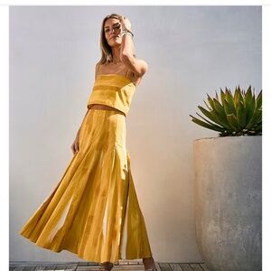 Antonio Melani x MG Style, Blake Lemon Watercolor Crop Top & Skirt; size 6